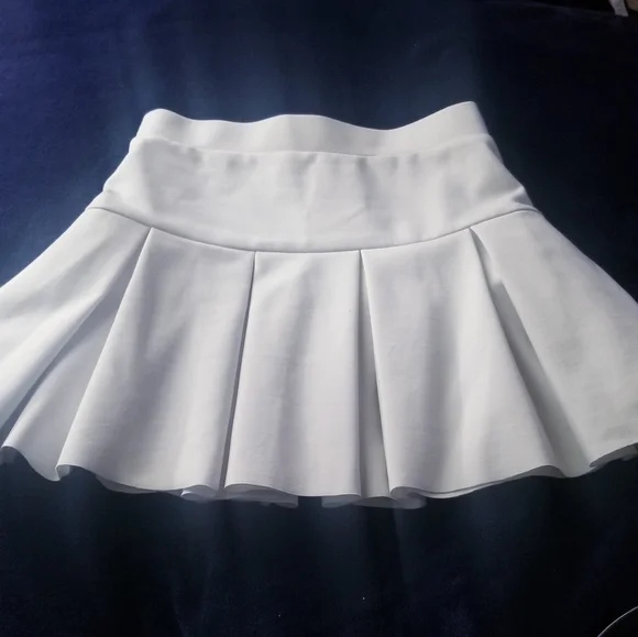 Princess Polly mini skirt - Picture 2 of 2